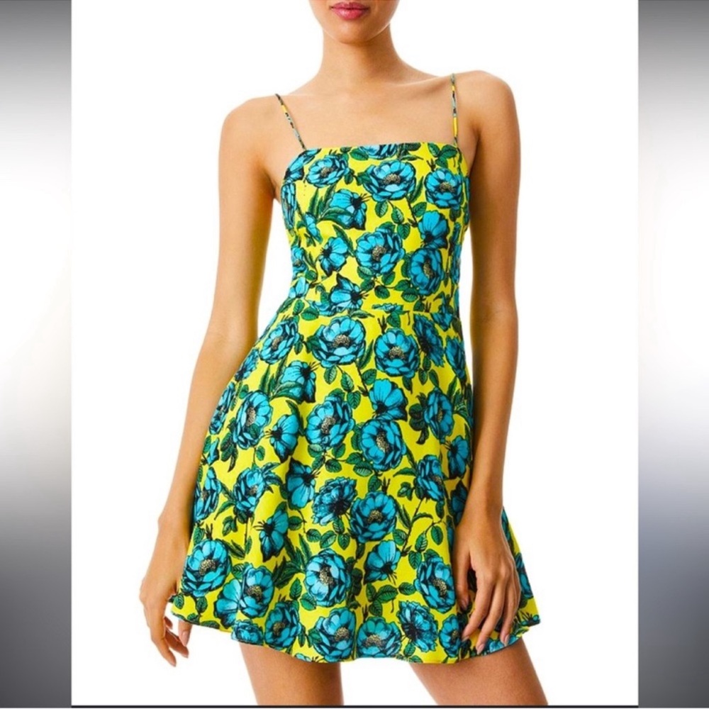 ALICE + OLIVIA Glinda Spaghetti Strap Dress in
Beach Bliss Sunflower Size 8